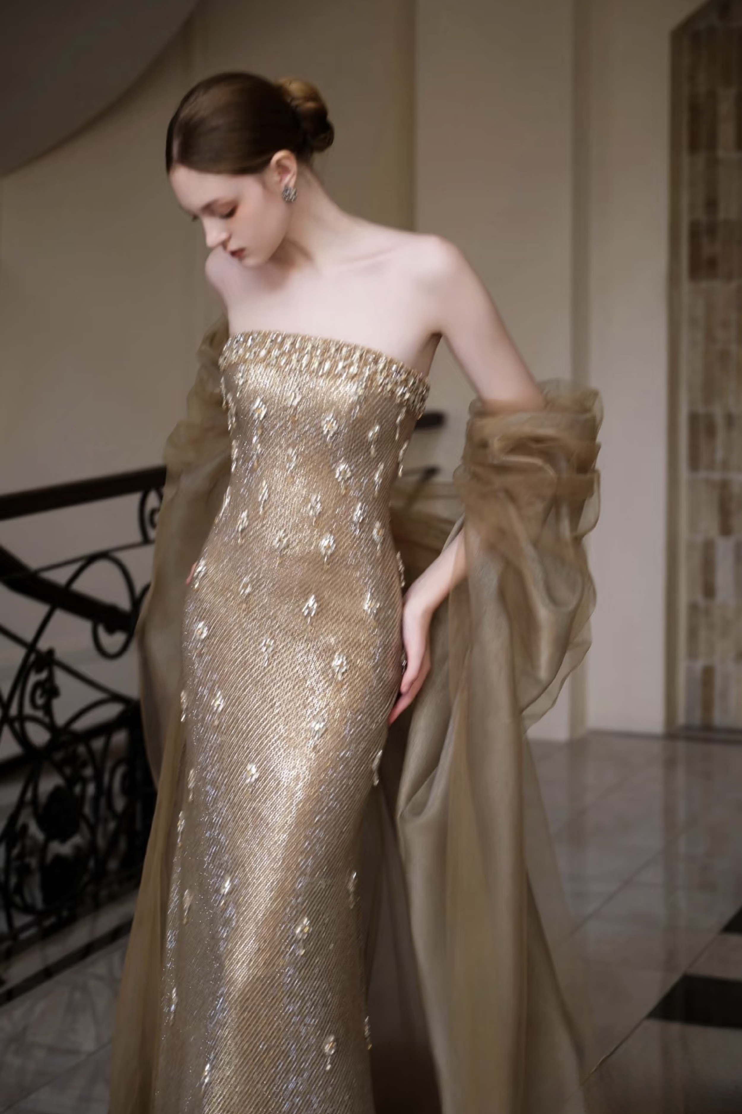 Blake Gown – Dresscode