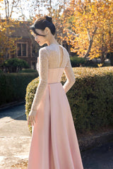 Wintra Gown